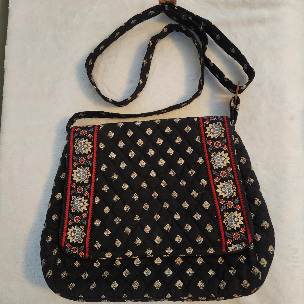 VERA BRADLEY CROSSBODY